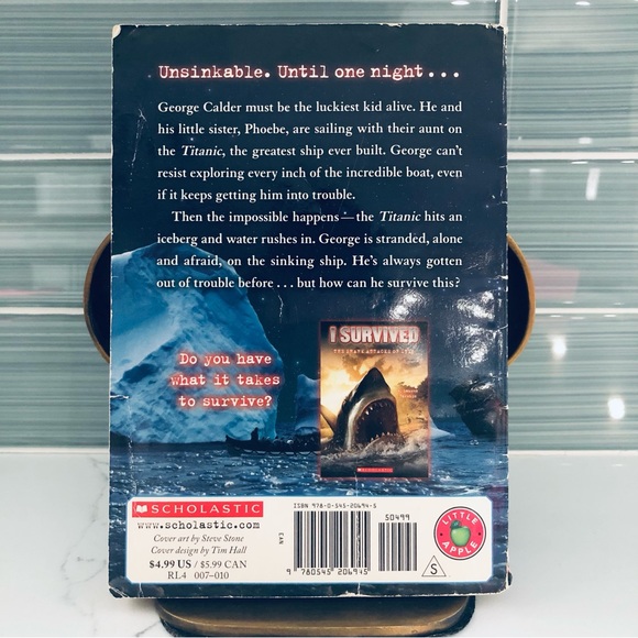 Scholastic Bundle Books Plus Totoro Bookmarks - Picture 8 of 11